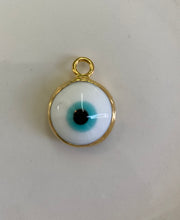 Cargar imagen en el visor de la galería, Blue Evil Eye Necklace
